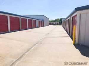 Oklahoma Broken Arrow CubeSmart Self Storage photo 5