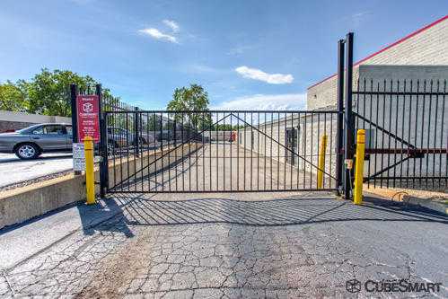 Ohio Cleveland CubeSmart Self Storage photo 3