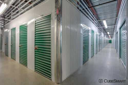 Maryland Capitol Heights CubeSmart Self Storage photo 3