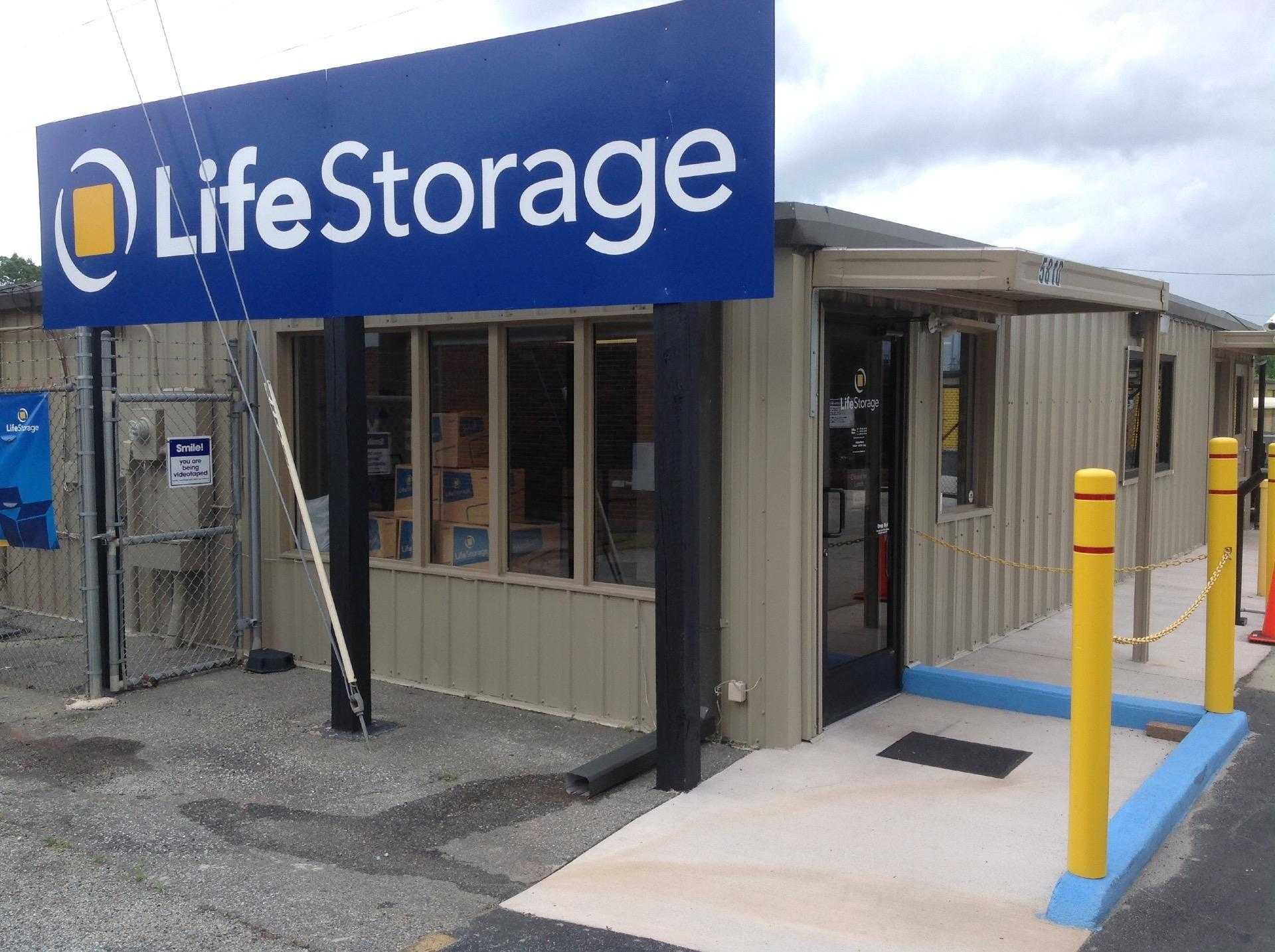 North Carolina Burlington Life Storage photo 3