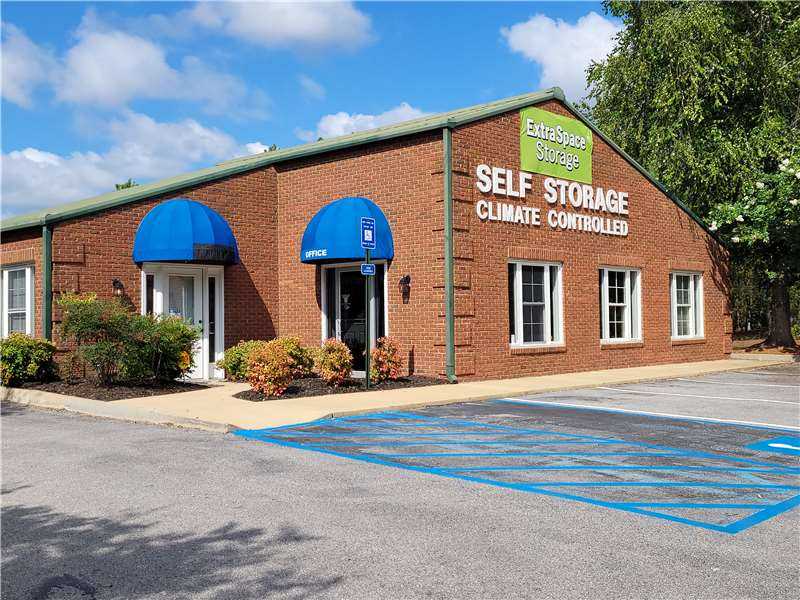 South Carolina Camden Extra Space Storage photo 3