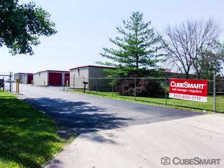 Illinois East Peoria CubeSmart Self Storage photo 3