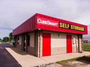 Illinois East Peoria CubeSmart Self Storage photo 7