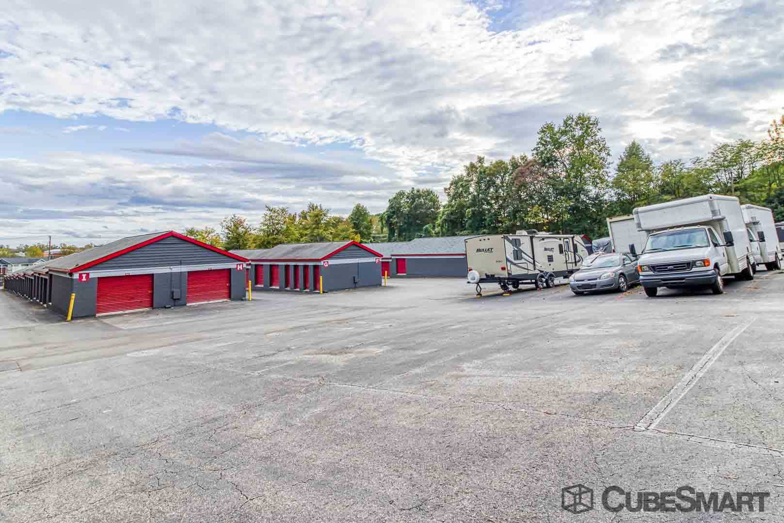 North Carolina Charlotte CubeSmart Self Storage photo 3