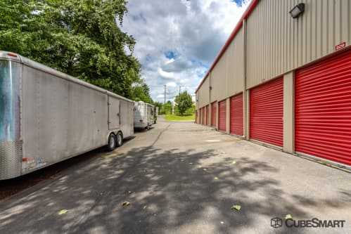 Virginia Leesburg CubeSmart Self Storage photo 3