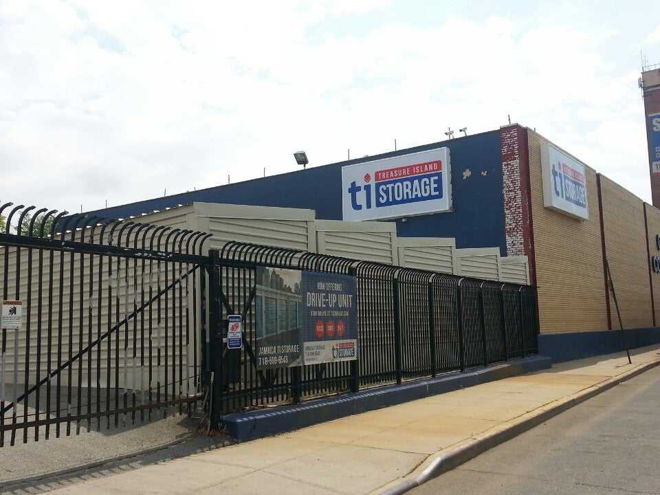 New Jersey Jersey City Treasure Island Storage photo 3