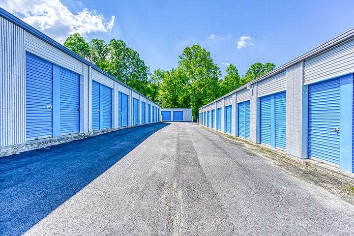 North Carolina Asheville SmartStop Self Storage photo 3