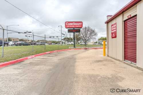 Texas College Station CubeSmart Self Storage photo 3