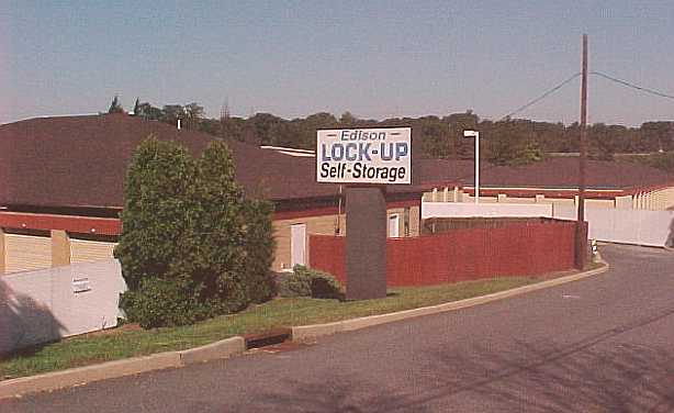 New Jersey Lakewood Edison Lock-Up photo 3