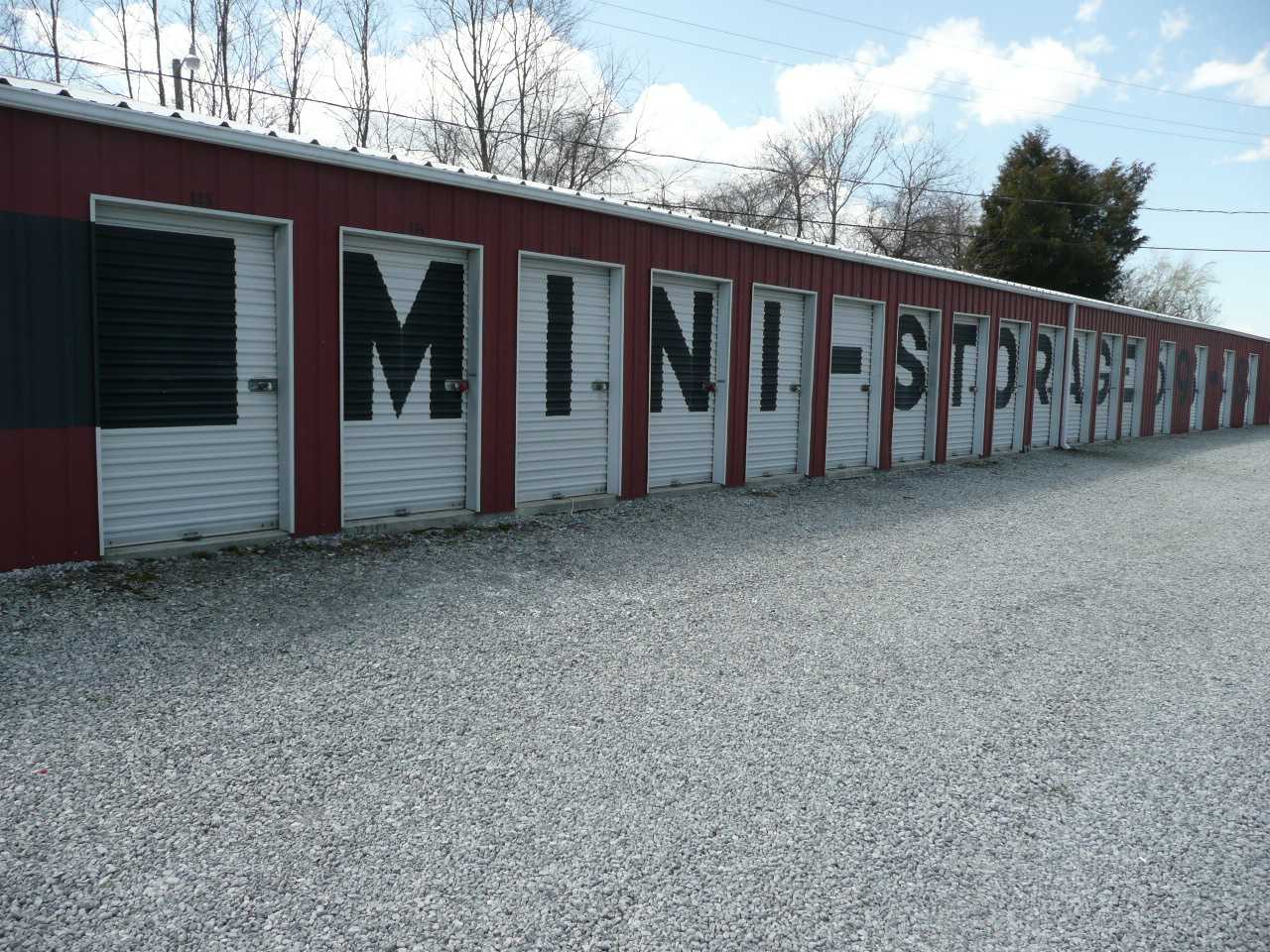 North Carolina Asheville A Family Mini Storage photo 3