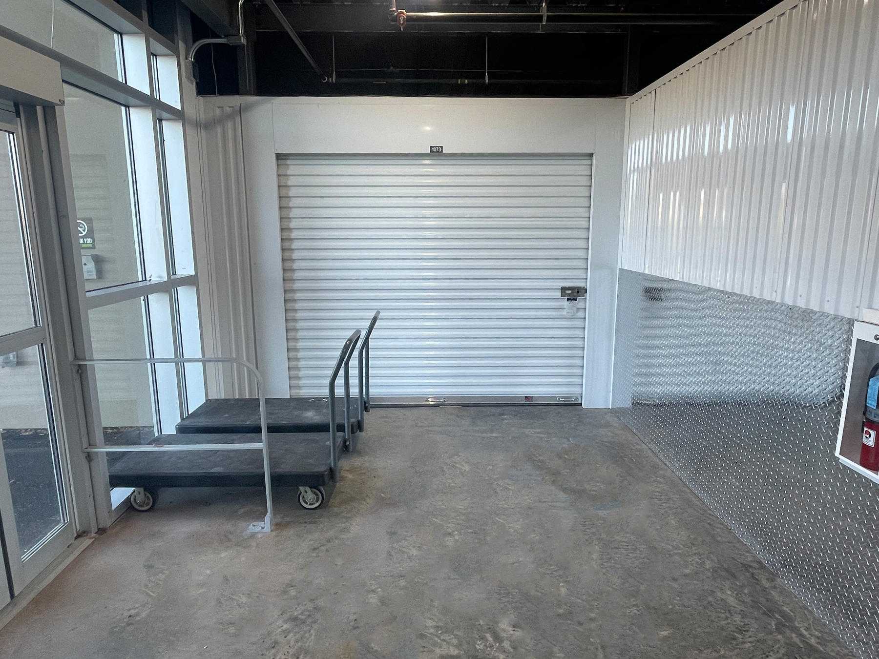 New Jersey Edison Store Space Self Storage photo 5