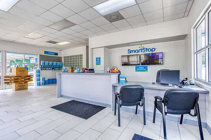 North Carolina Hendersonville SmartStop Self Storage photo 5