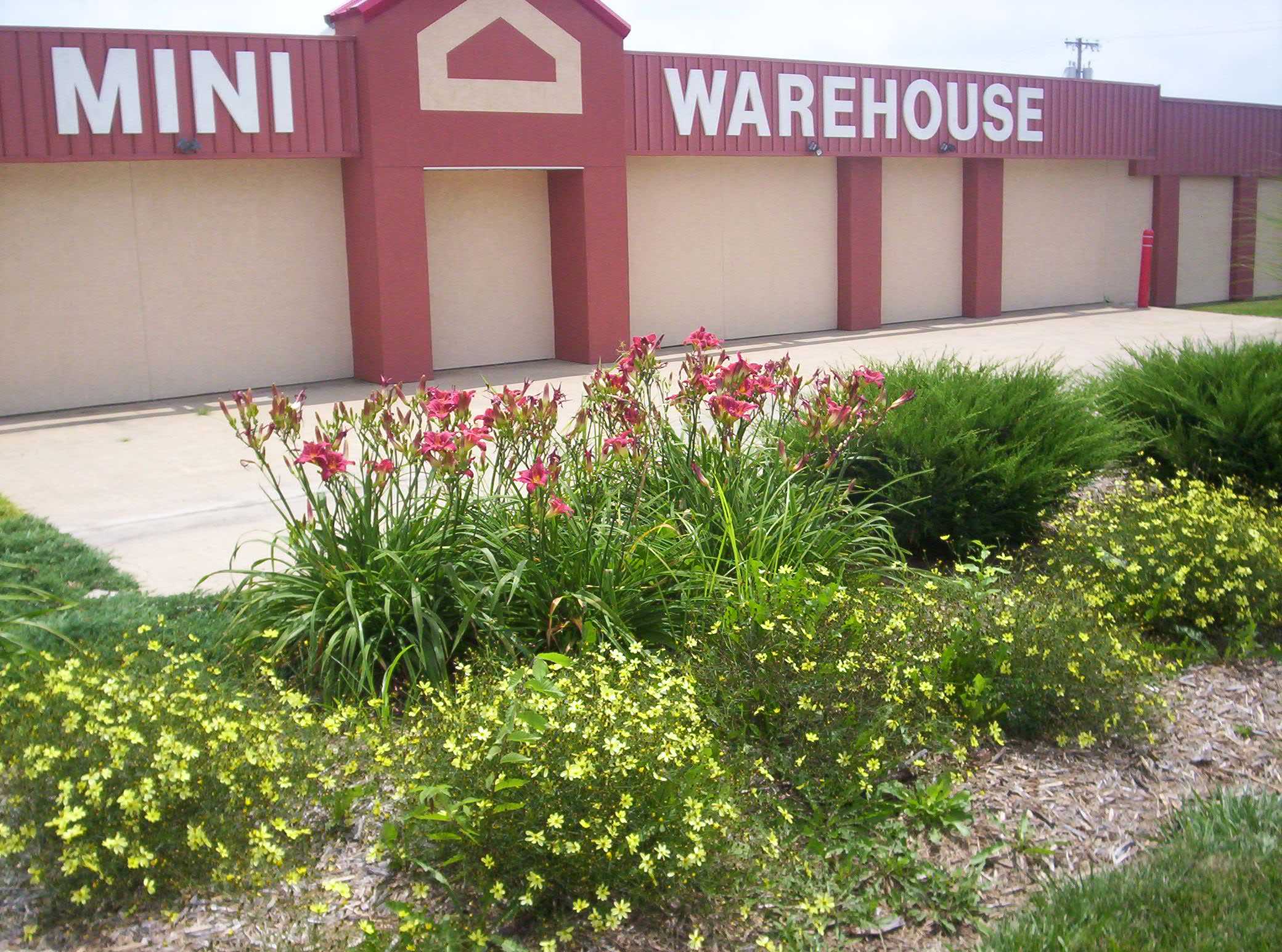 Missouri Kansas City AAA Mini Warehouse photo 3