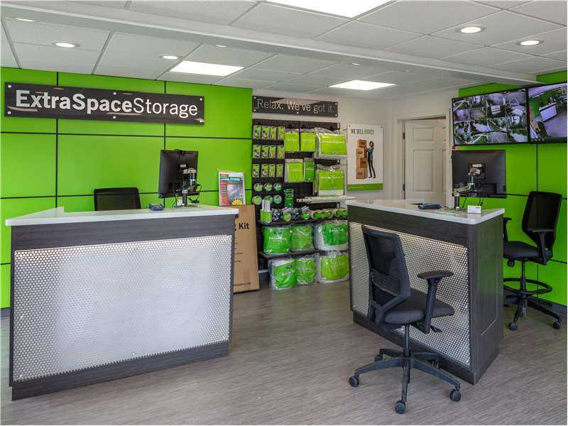 New Hampshire Portsmouth Extra Space Storage photo 3