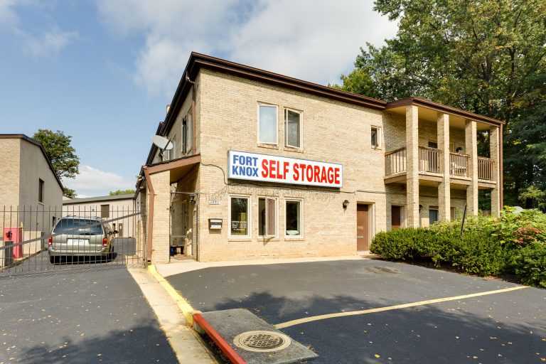 Virginia Fairfax Fort Knox Self Storage – Falls Church photo 3