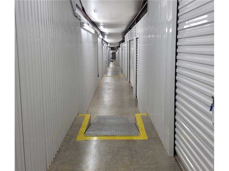 South Carolina West Columbia Extra Space Storage photo 3