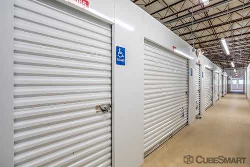 North Carolina Hendersonville CubeSmart Self Storage photo 5