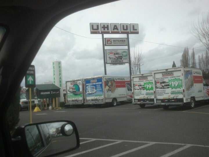 Oregon Hillsboro U-Haul Moving & Storage of Hillsboro photo 3