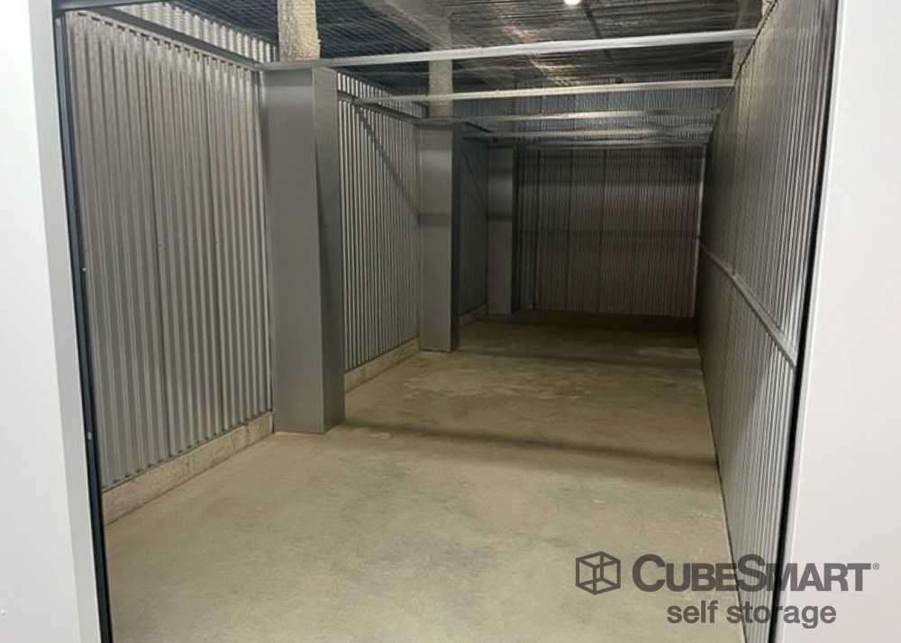 New Jersey Jersey City CubeSmart Self Storage photo 3