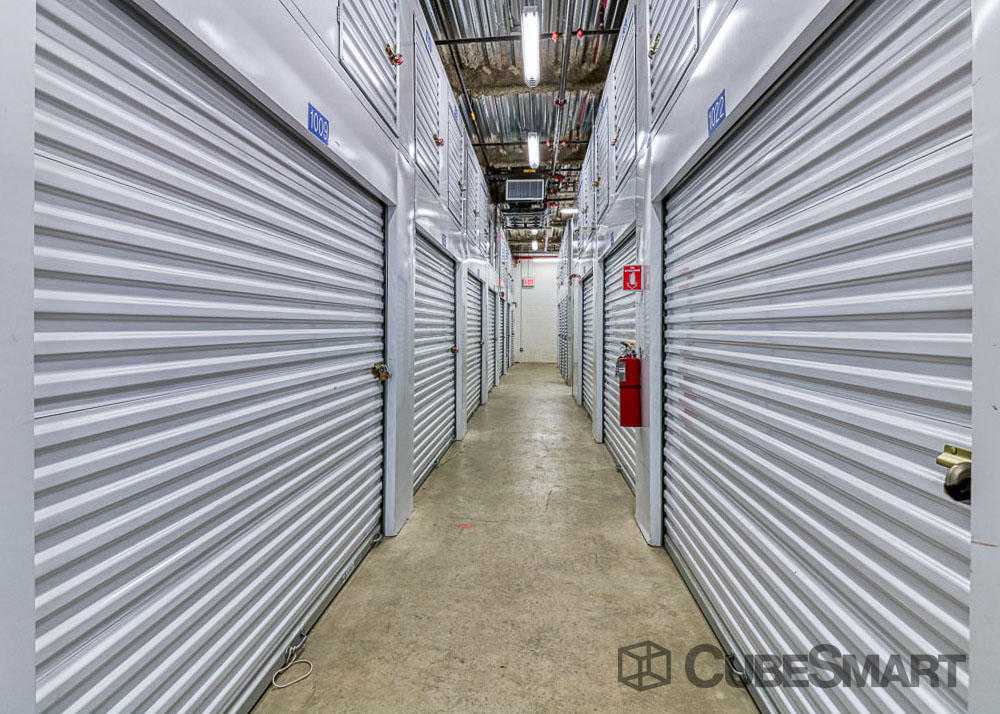 New Jersey Jersey City CubeSmart Self Storage photo 3