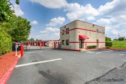 New Jersey Newark CubeSmart Self Storage photo 3