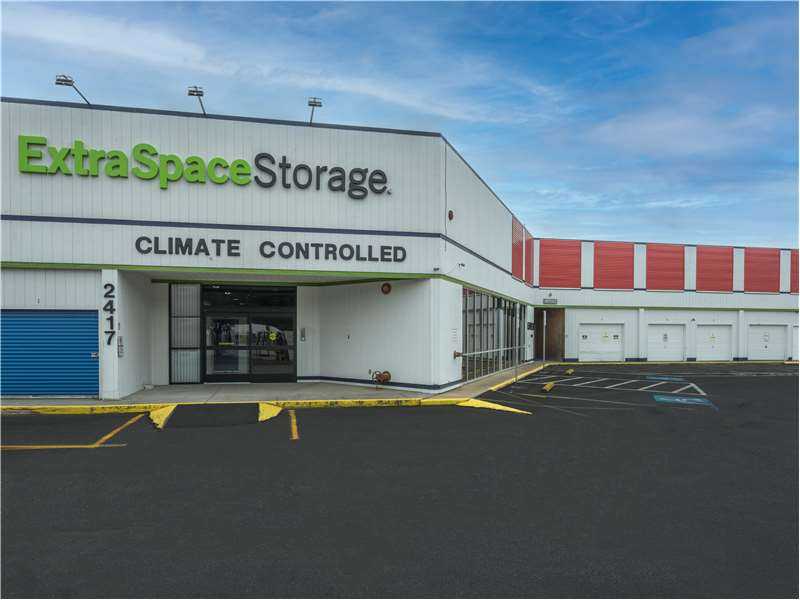 Tennessee Kingsport Extra Space Storage photo 3