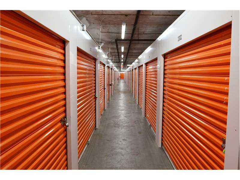 New Jersey Newark Extra Space Storage photo 3