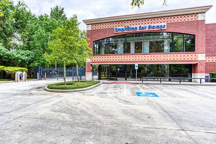 Texas The Woodlands SmartStop Self Storage photo 3