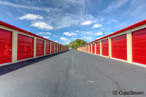 Ohio Reynoldsburg CubeSmart Self Storage photo 7